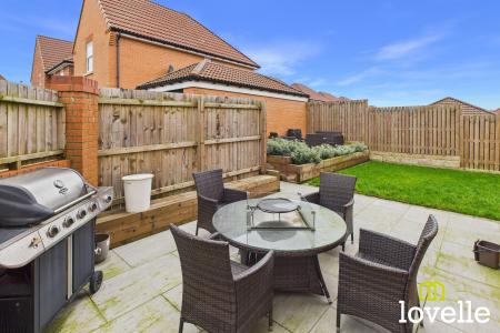 4 bedroom Detached house for sale in Radcliffe Grove, Cottingham, HU16