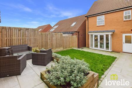 4 bedroom Detached house for sale in Radcliffe Grove, Cottingham, HU16