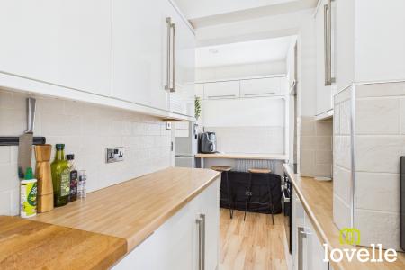 1 bedroom Flat for sale in Dixon Court, Cottingham, East Riding of Yorkshire, HU16