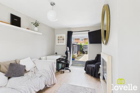 1 bedroom Flat for sale in Dixon Court, Cottingham, East Riding of Yorkshire, HU16