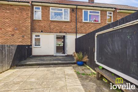 1 bedroom Flat for sale in Dixon Court, Cottingham, East Riding of Yorkshire, HU16