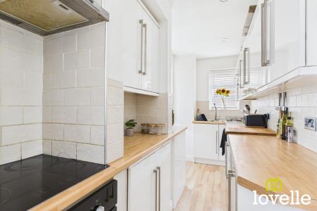 1 bedroom Flat for sale in Dixon Court, Cottingham, East Riding of Yorkshire, HU16