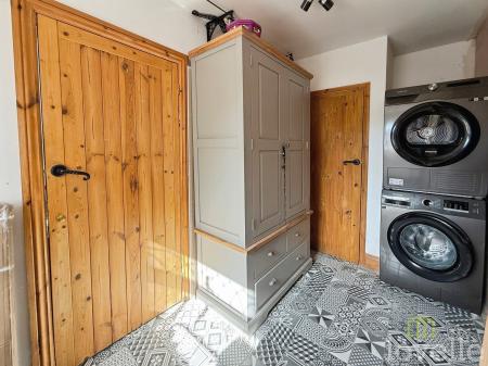 3 bedroom Detached house for sale in Chapel Lane, Morton, DN21