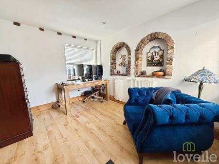 3 bedroom Detached house for sale in Chapel Lane, Morton, DN21
