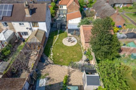 3 bedroom Detached house for sale in Chapel Lane, Morton, DN21