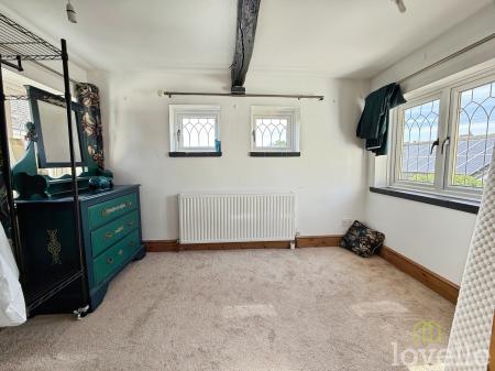 3 bedroom Detached house for sale in Chapel Lane, Morton, DN21