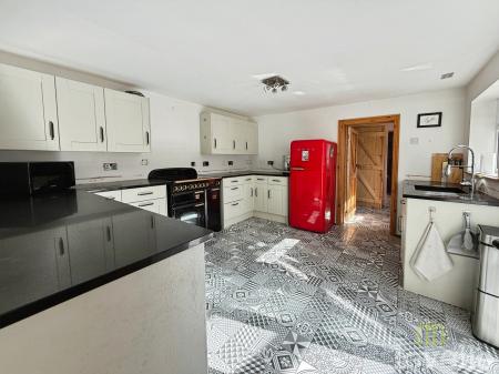 3 bedroom Detached house for sale in Chapel Lane, Morton, DN21