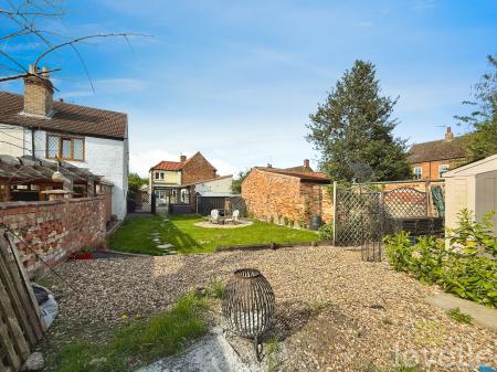 3 bedroom Detached house for sale in Chapel Lane, Morton, DN21