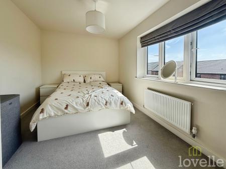 3 bedroom Semi-detached house for sale in Foxby Mews, Gainsborough, DN21