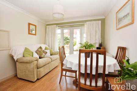 4 bedroom Detached house for sale in Front Street, East Stockwith, DN21