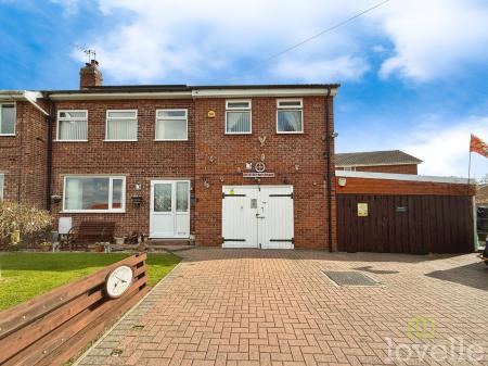 High Street, Walkeringham, DN10