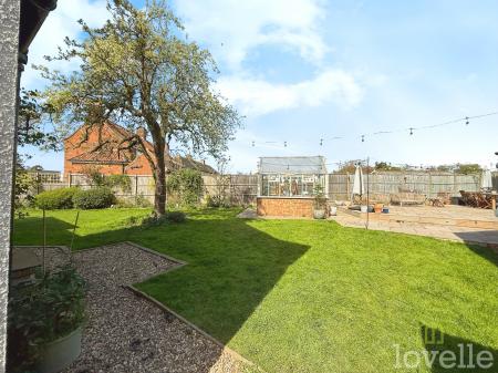 3 bedroom Detached house for sale in High Street. Kexby, Gainsborough, DN21