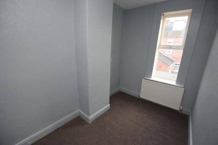 2 bedroom Terraced House for sale in Linden Terrace, Gainsborough, DN21