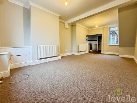 2 bedroom Terraced House for sale in Linden Terrace, Gainsborough, DN21