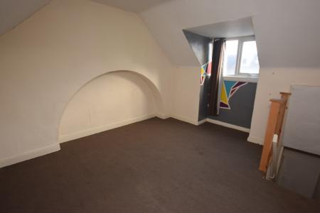 2 bedroom Terraced House for sale in Linden Terrace, Gainsborough, DN21