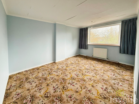 3 bedroom Detached house for sale in Middlefield Lane, Gainsborough, DN21