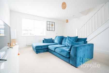 3 bedroom Semi-detached house for sale in Parkside Way, Gainsborough, DN21