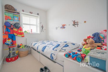 3 bedroom Semi-detached house for sale in Parkside Way, Gainsborough, DN21