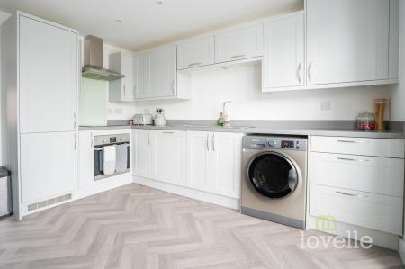 3 bedroom Semi-detached house for sale in Parkside Way, Gainsborough, DN21