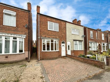 3 bedroom Semi-detached house for sale in Ropery Road, Gainsborough, DN21