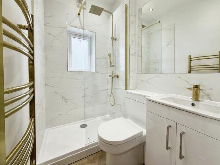 3 bedroom Semi-detached house for sale in Ropery Road, Gainsborough, DN21