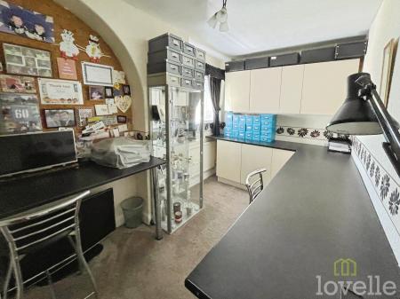 3 bedroom Semi-detached house for sale in Station Road, Misterton, DN10