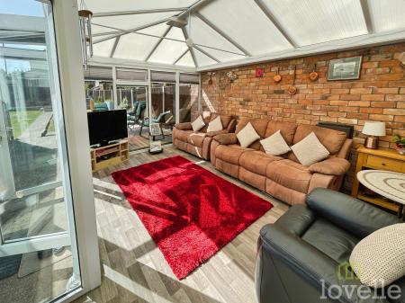 3 bedroom Semi-detached house for sale in Station Road, Misterton, DN10