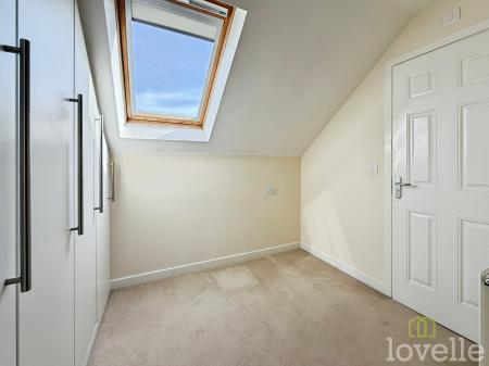 3 bedroom Town house for sale in Sunningdale Way, Gainsborough, DN21