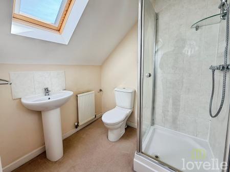 3 bedroom Town house for sale in Sunningdale Way, Gainsborough, DN21