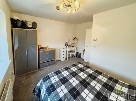2 bedroom End of terrace house for sale in Swale Drive, Gainsborough, DN21