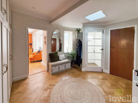 2 bedroom Detached bungalow for sale in Ulster Road, Gainsborough, DN21