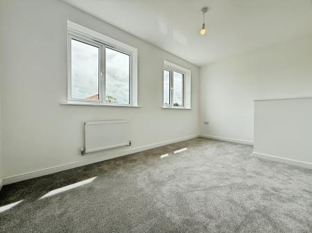 3 bedroom Semi-detached house to let in Bradshaw Way, Gainsborough, DN21