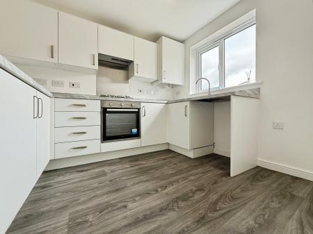 3 bedroom Semi-detached house to let in Bradshaw Way, Gainsborough, DN21