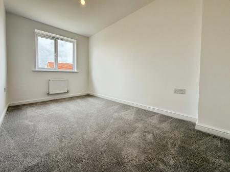 3 bedroom Semi-detached house to let in Bradshaw Way, Gainsborough, DN21