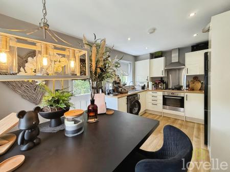 Deerlands Way, Beckingham, DN10