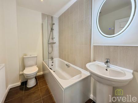 3 bedroom Terraced House for sale in Bob Rainsforth Way, Gainsborough, DN21