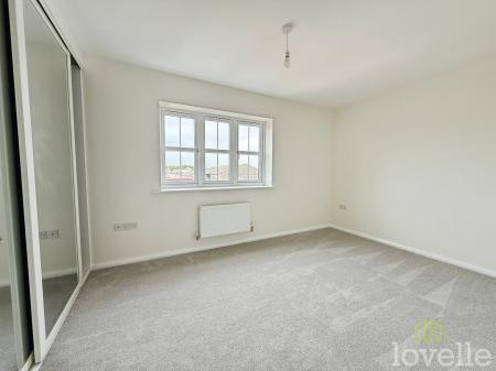3 bedroom Terraced House for sale in Bob Rainsforth Way, Gainsborough, DN21