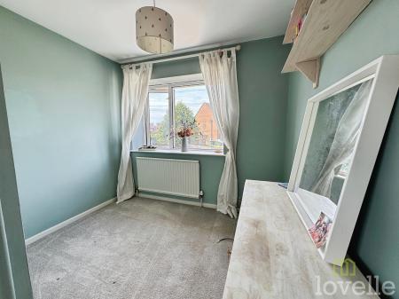 3 bedroom Semi-detached house for sale in St Pauls Road, Gainsborough, DN21