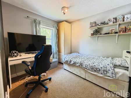 4 bedroom Detached house for sale in Ling Drive, Gainsborough, DN21