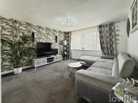 3 bedroom Detached house for sale in Ravendale Road, Gainsborough, DN21