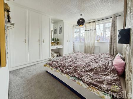 3 bedroom Detached house for sale in Ravendale Road, Gainsborough, DN21