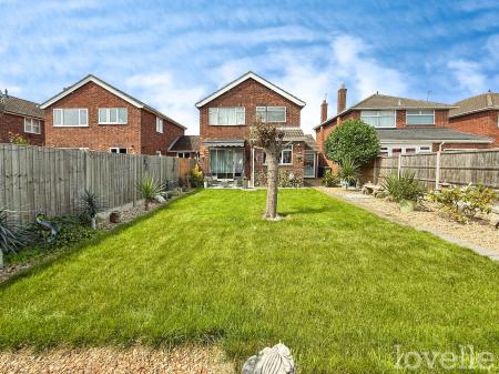 3 bedroom Detached house for sale in Ravendale Road, Gainsborough, DN21