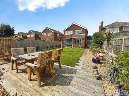 3 bedroom Detached house for sale in Ravendale Road, Gainsborough, DN21