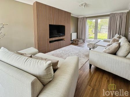 3 bedroom Detached house for sale in Heron Drive, Gainsborough, DN21