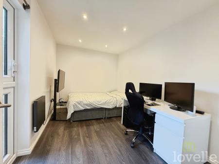 3 bedroom Detached house for sale in Heron Drive, Gainsborough, DN21