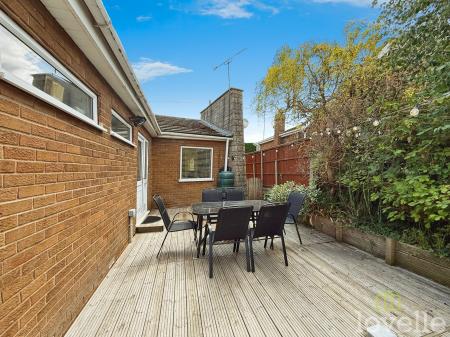 3 bedroom Detached bungalow for sale in Beechwood Drive, Scotter, DN21