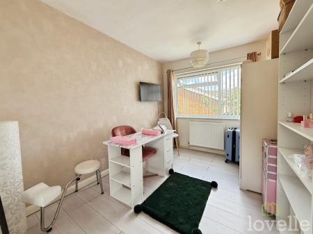 3 bedroom Detached bungalow for sale in Beechwood Drive, Scotter, DN21