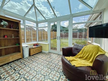 3 bedroom Detached bungalow for sale in Beechwood Drive, Scotter, DN21