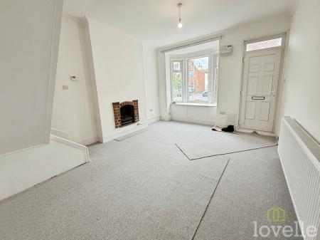 3 bedroom End of terrace house for sale in Curzon Street, Gainsborough, DN21