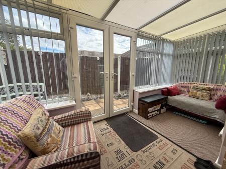 2 bedroom Detached bungalow for sale in Dunholme Close, Gainsborough, DN21